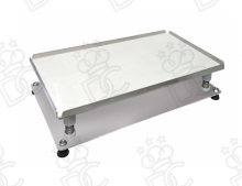 Bench vibrating table